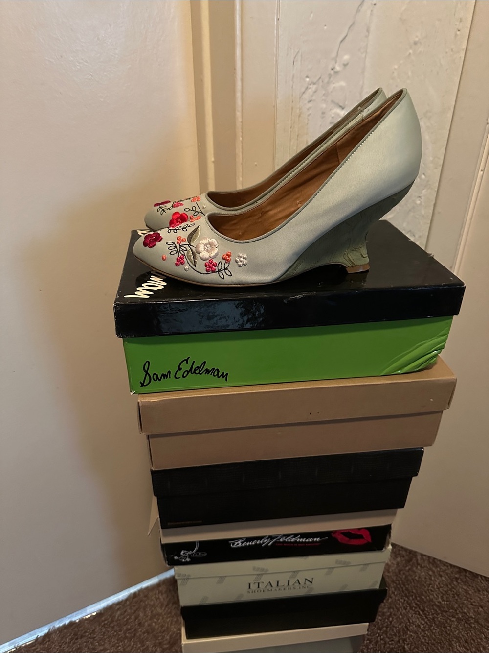 Sam Edelman Women's Mint Green Heels With Floral Accents - Size 10 - Picture 5 of 7